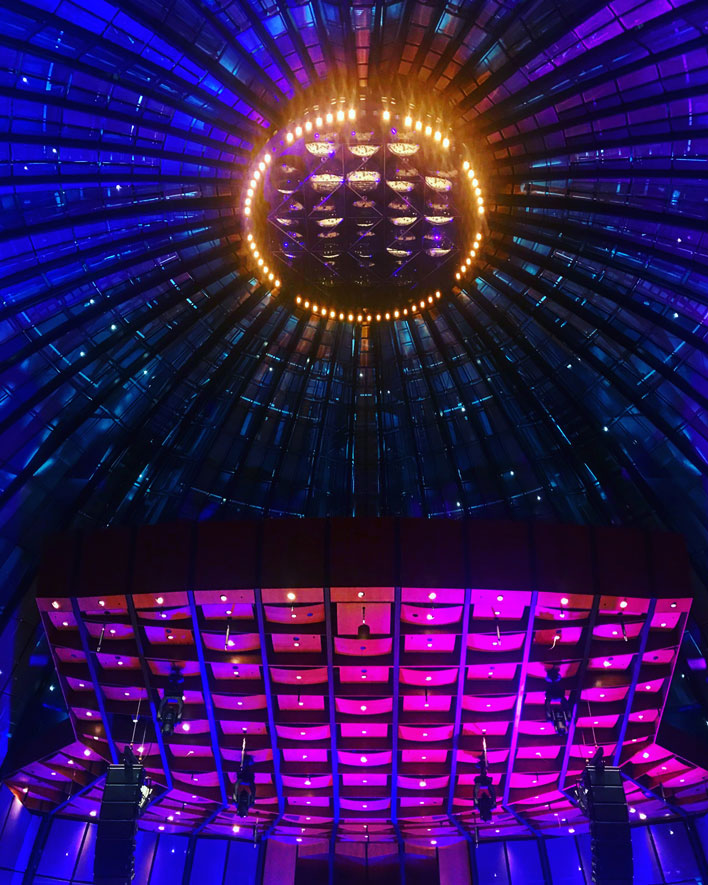 Lichtdesign der Düsseldorfer Tonhalle für den Rahmen einer Benefiz-Gala