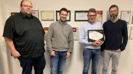 „Best Performing Distributor EMEA 2018“ im Bild von links nach rechts: Marc Librecht, Sales & Marketing Manager ELATION, Oliver Winkler, Produktmanager LMP Lichttechnik, Egbert Zudrop und Marc Petzold (beide Geschäftsführer LMP Lichttechnik) Foto: © LMP