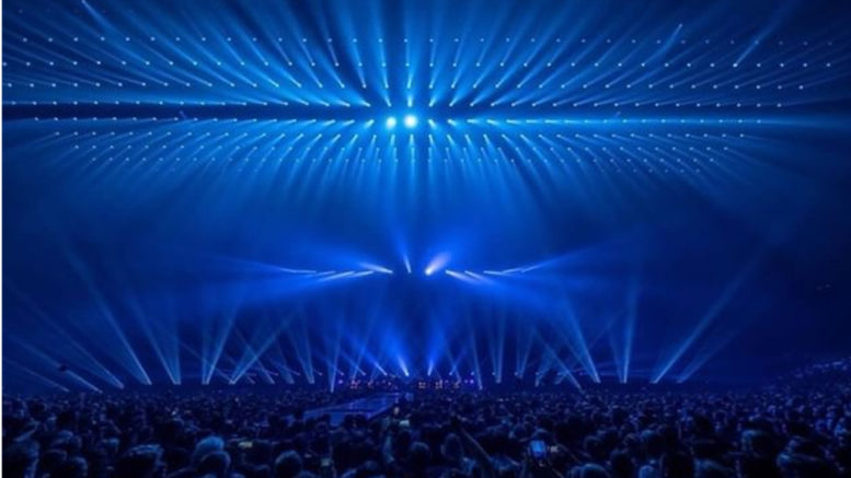 Indochine Stadionshow mit 794 GLP-Scheinwerfern