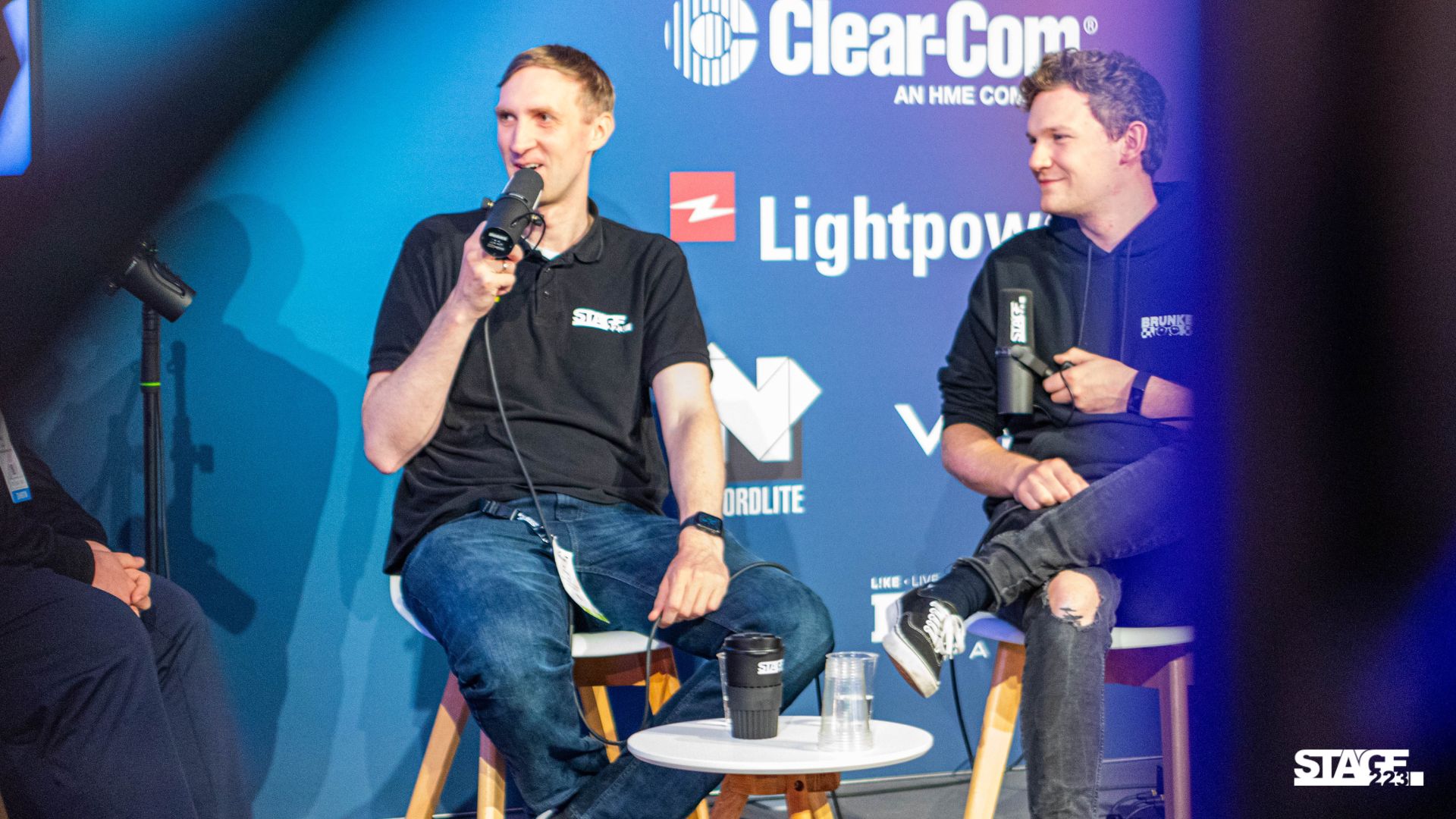 Jan und Nico bei der Aufzeichnung der Stage Talk Podcastfolge auf der LEaT con 2023 | Foto: stage223