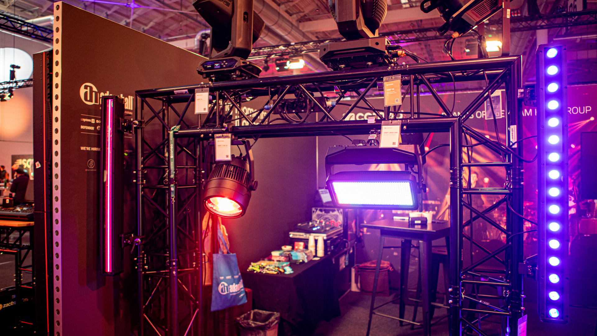 PIXBAR von Cameo: Die IP65 LED Bar-Reihe der Generation 2
