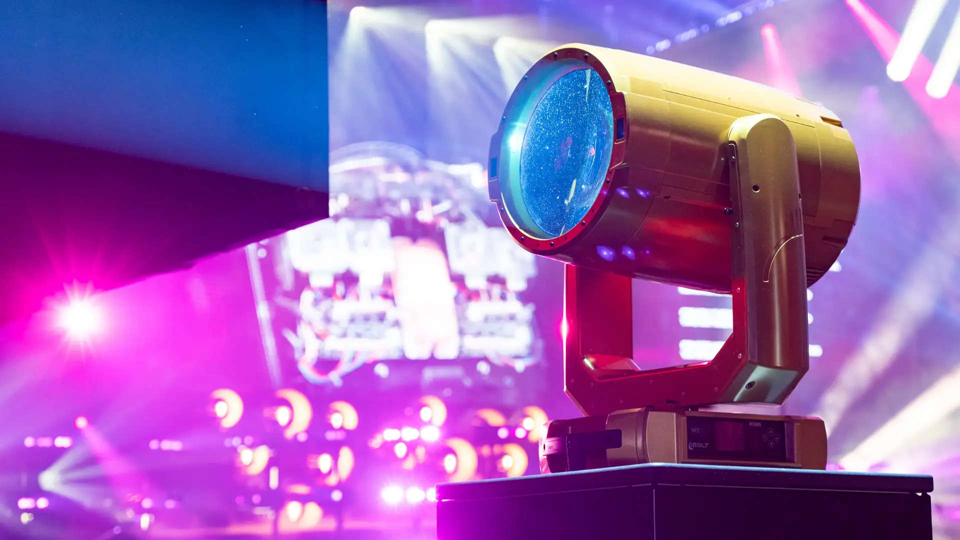 Auch Robe setzt die Technologie beim iBOLT ein | Foto: stage223/ Lena Bils