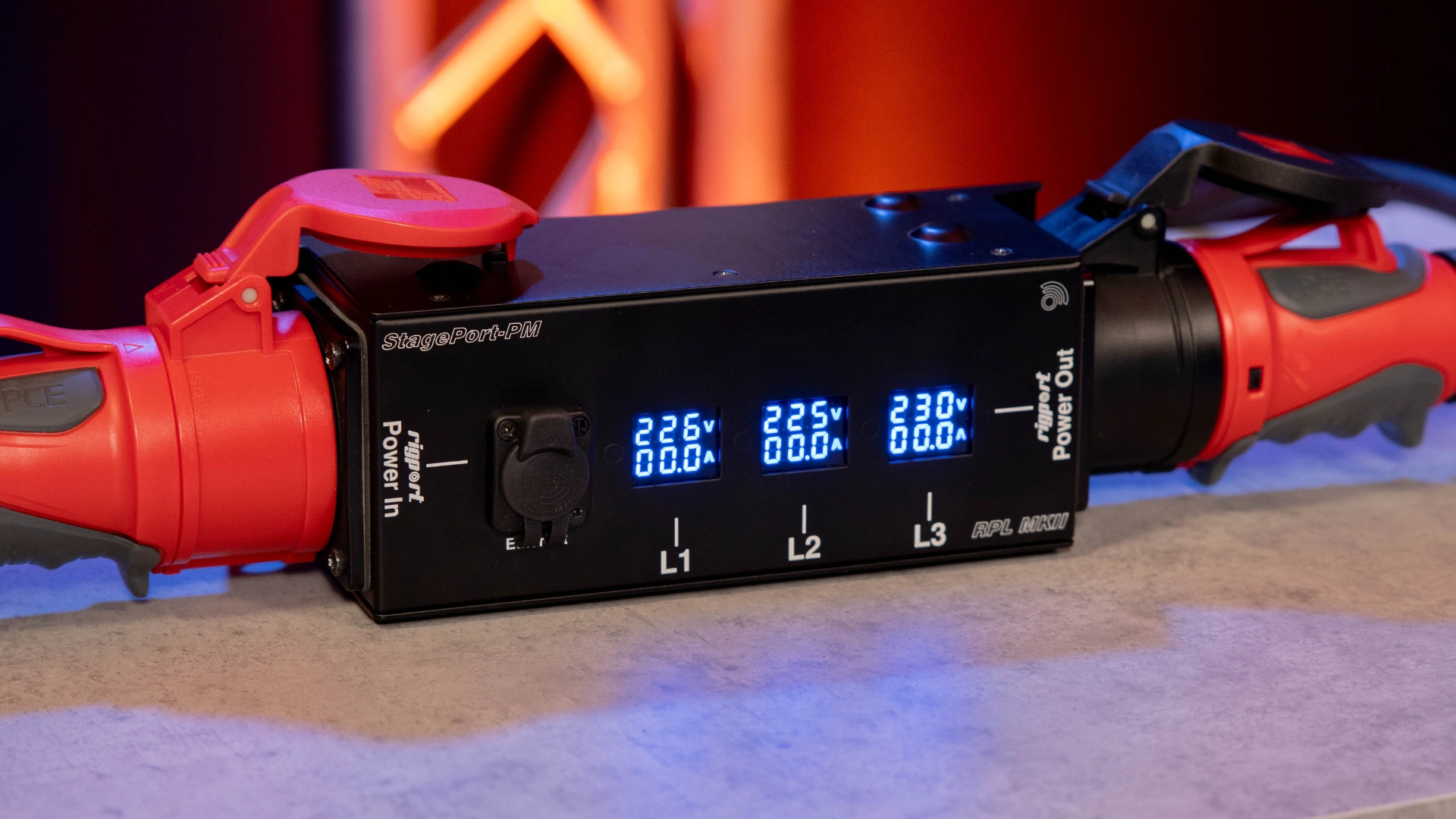 Messung einer 16A CEE- Leitung mit Rigport | Foto: stage223