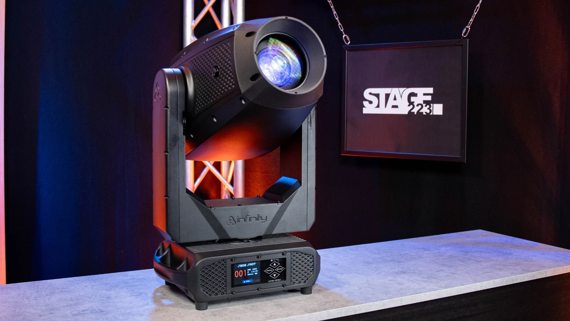 Der Infinity Furion S602 Spot | Foto: stage223